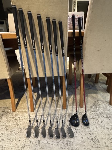 Right handed junior - handed, golf